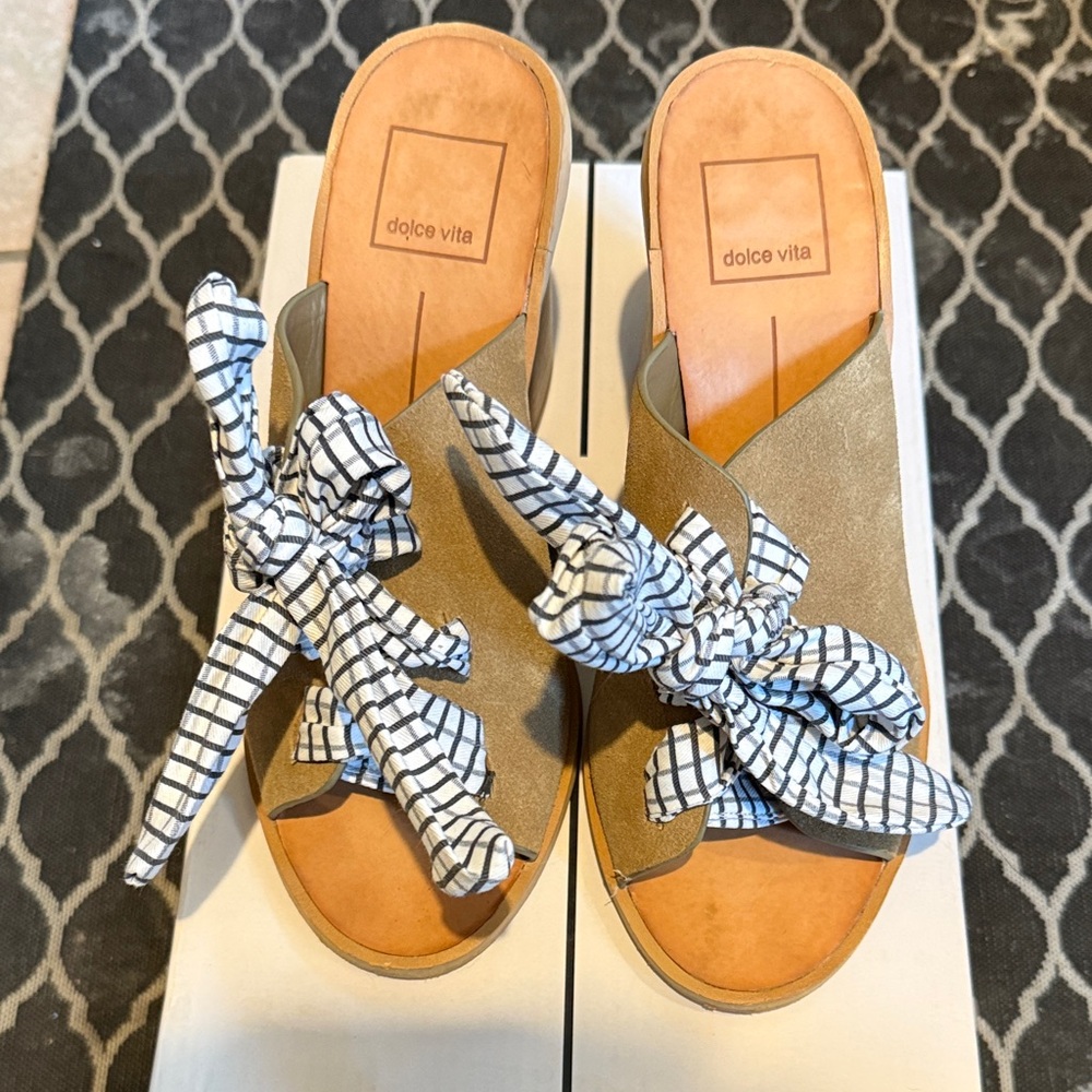 Dolce Vita Women's Olive Green with Bows Slide Sandals